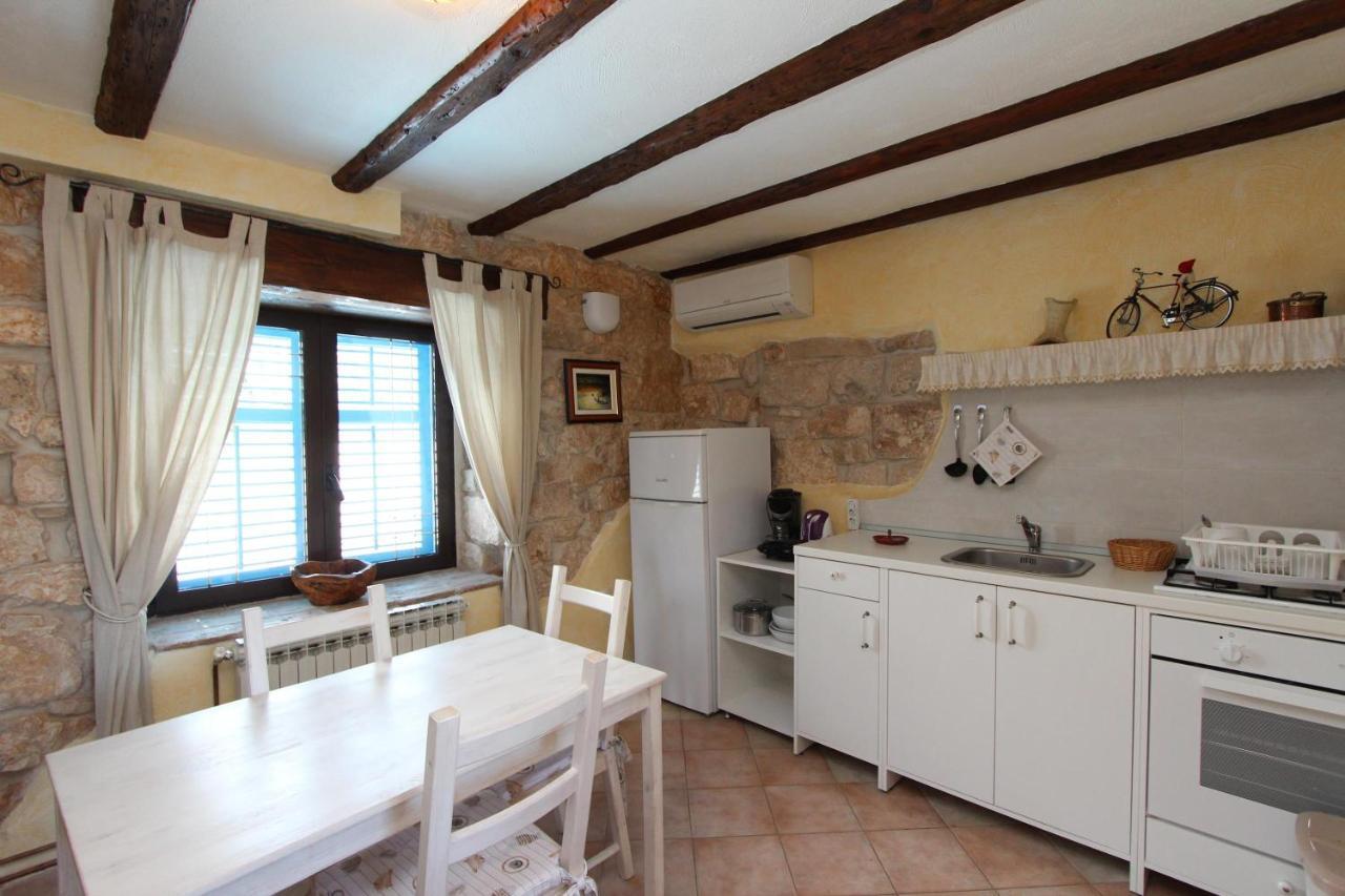 Midea 2 Rovinj