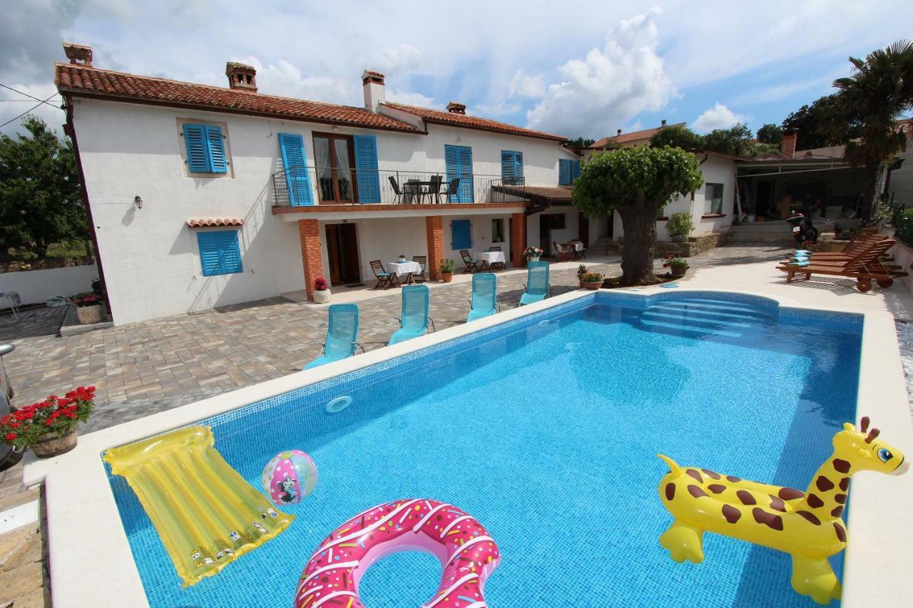 Midea 2 * Rovinj